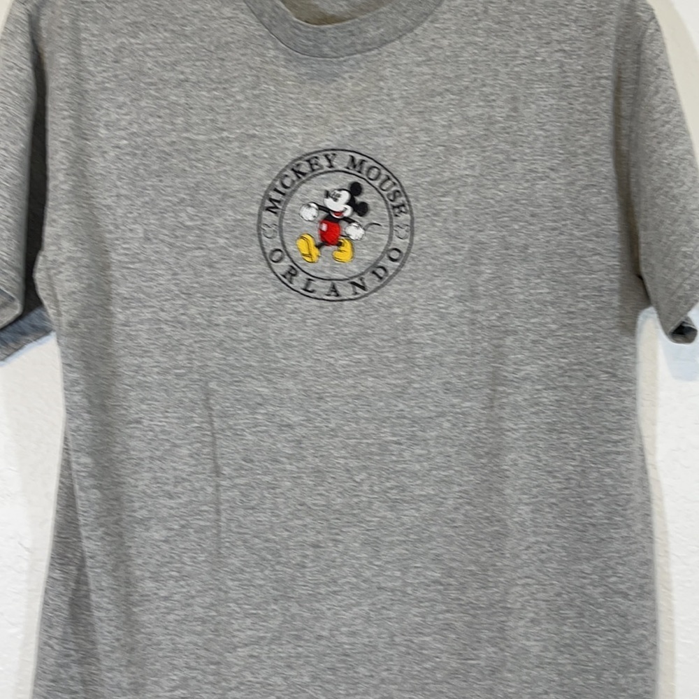 Mickey Mouse Orlando Florida The Walt Disney Company t-shirt big logo Medium